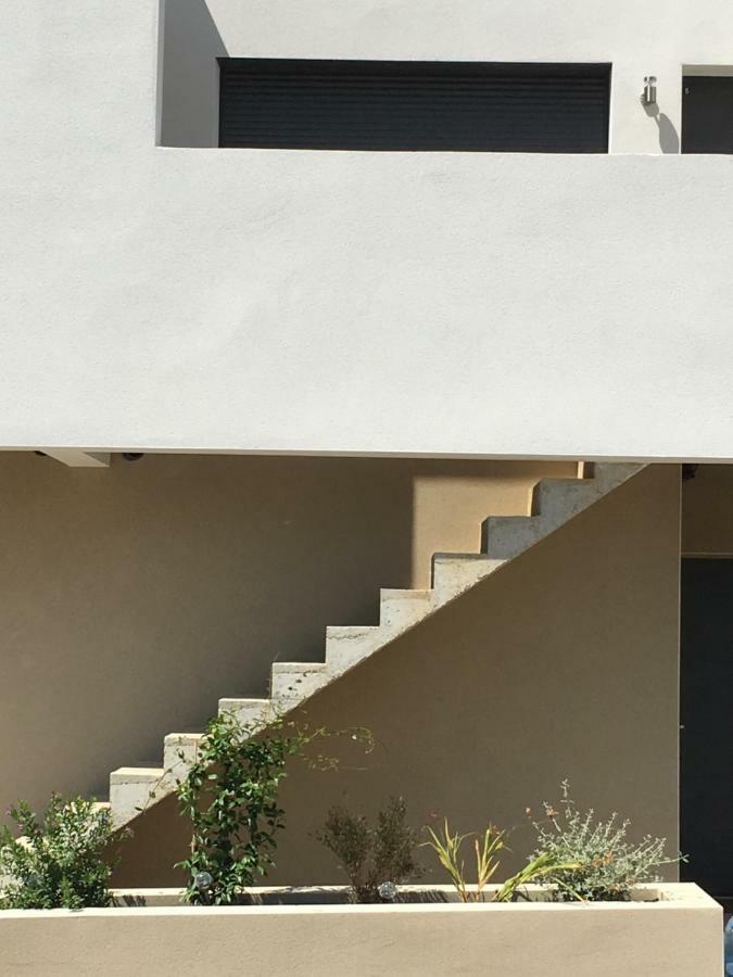 Grand Studio Confortable Et Spacieux Avec Terrasse Villeneuve-les-Maguelonne Luaran gambar